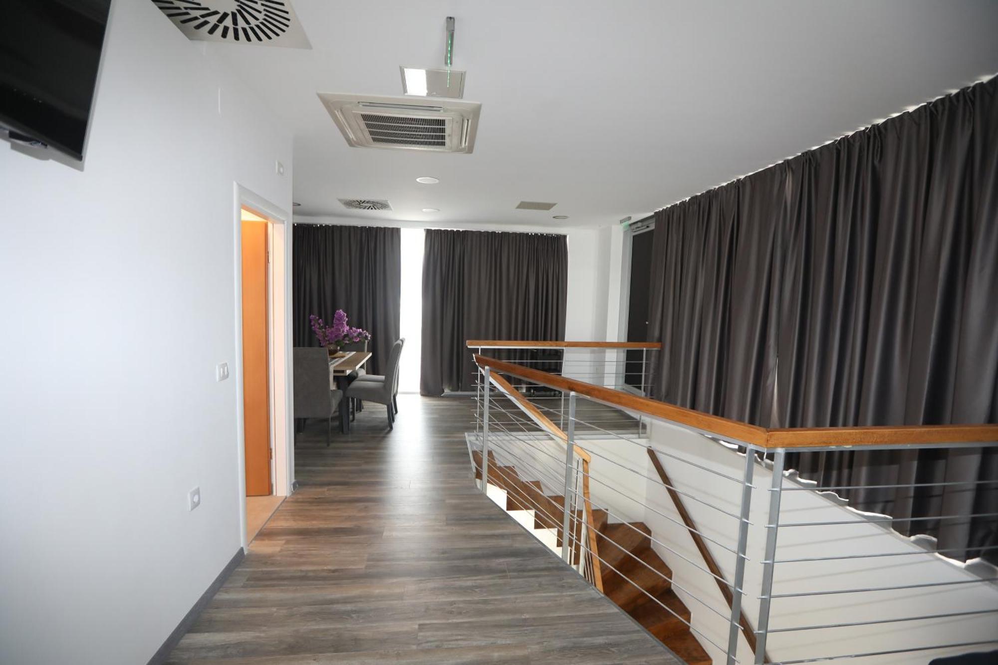 D R Apartments Šibenik Esterno foto